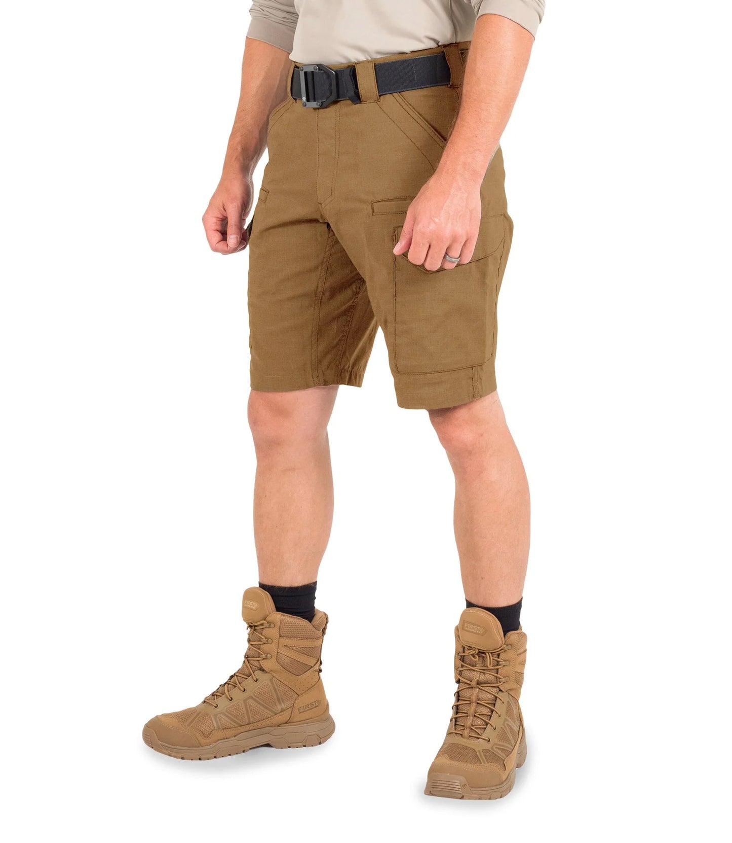 מכנסיים טקטיים קצרים לגברים V2 - חום מדבר